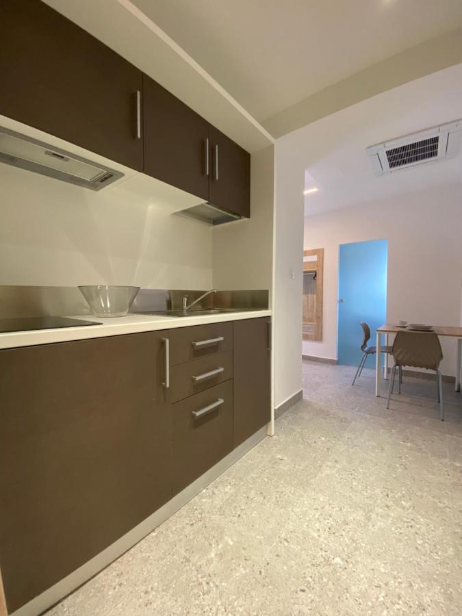 Apartmani Kumenat บีโอกราดนาโมรู ภายนอก รูปภาพ